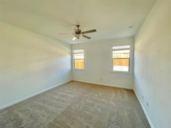 Building Photo - 768 Hawthorn St