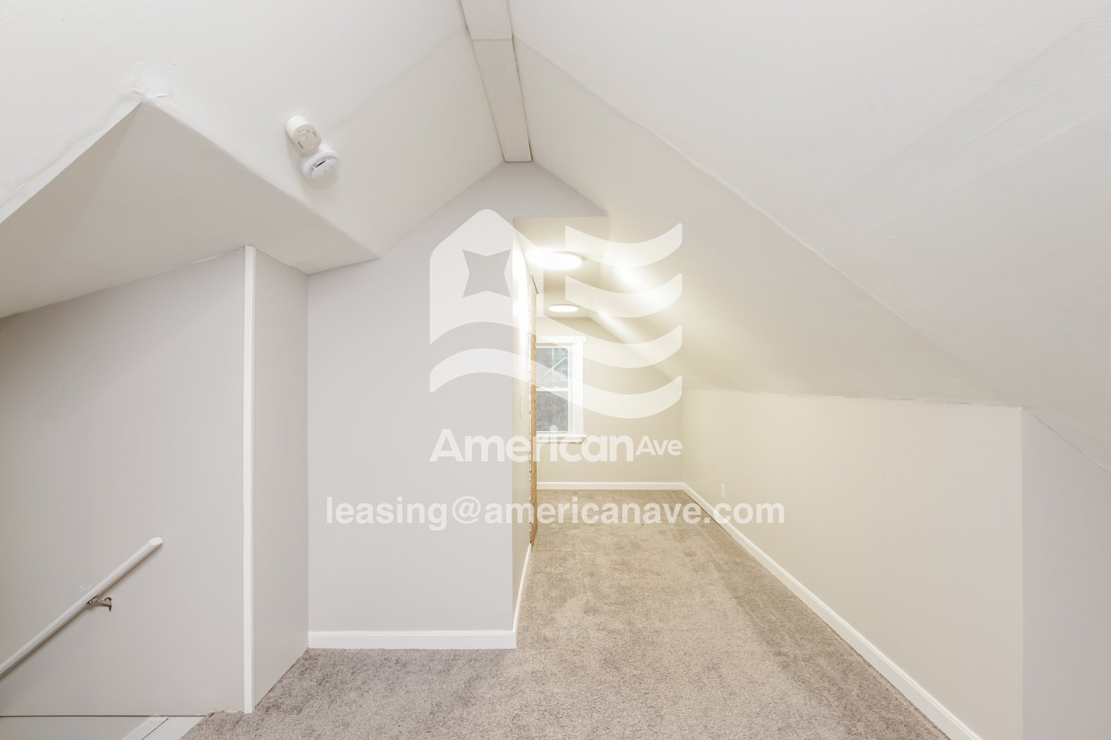 Building Photo - 1823 Sundale Ave