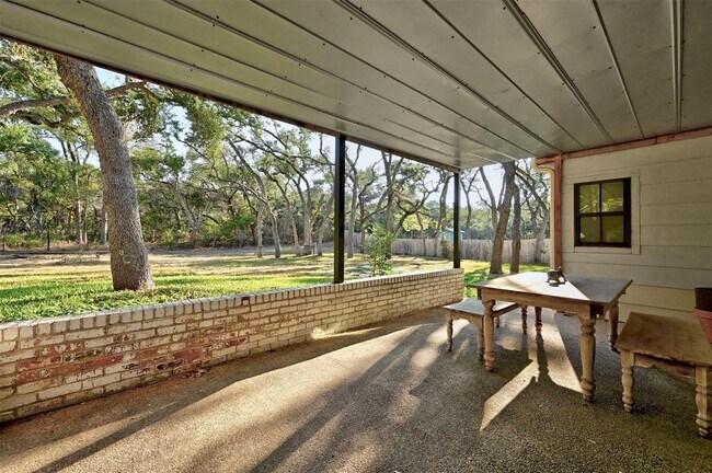 Building Photo - 10102 Murmuring Creek Dr