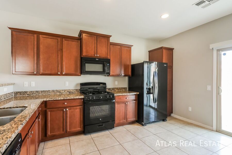 Building Photo - 11388 W Caliche Dr