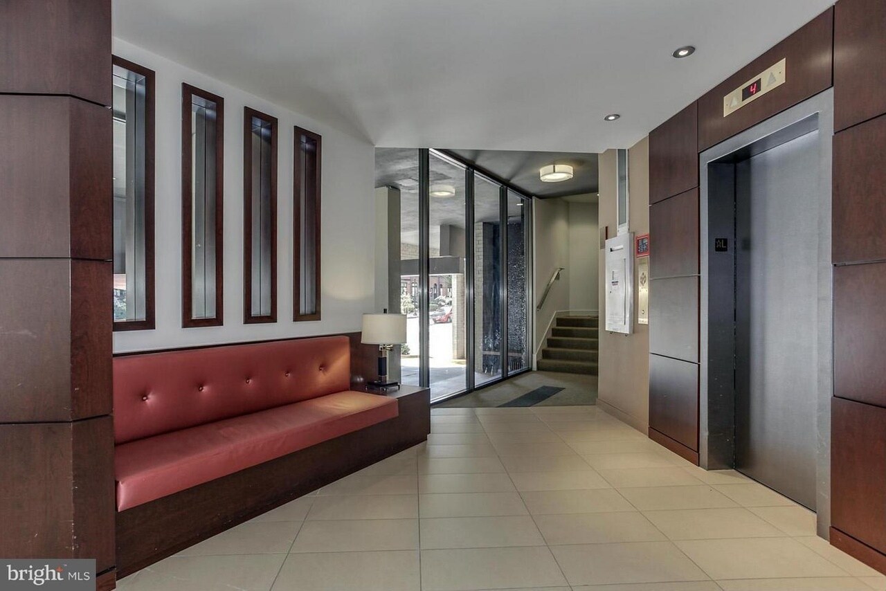 Elevator Bank - 2201 L St NW