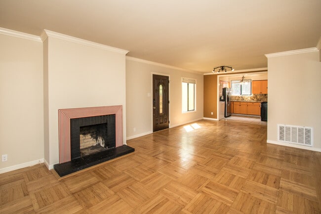 Building Photo - 1272 S Mayfair Ave