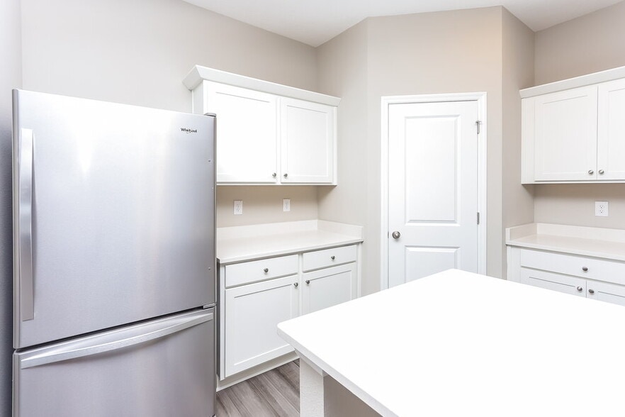 Building Photo - 939 Kelly Fern Lp