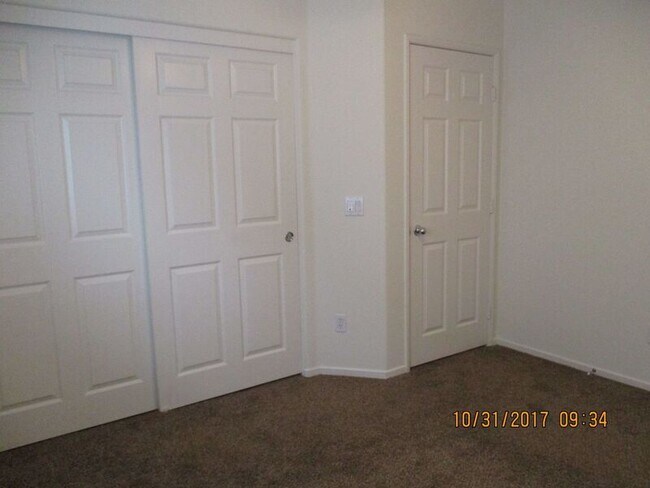 Building Photo - 35736 Emily Ave