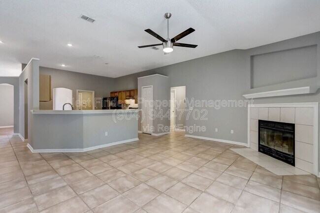 Building Photo - 9642 Pritmore Rd E