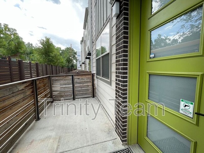 Building Photo - 4100 E Iliff Ave