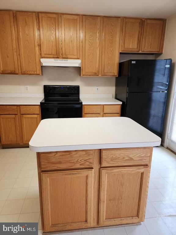 Building Photo - 12102 Wallower Way