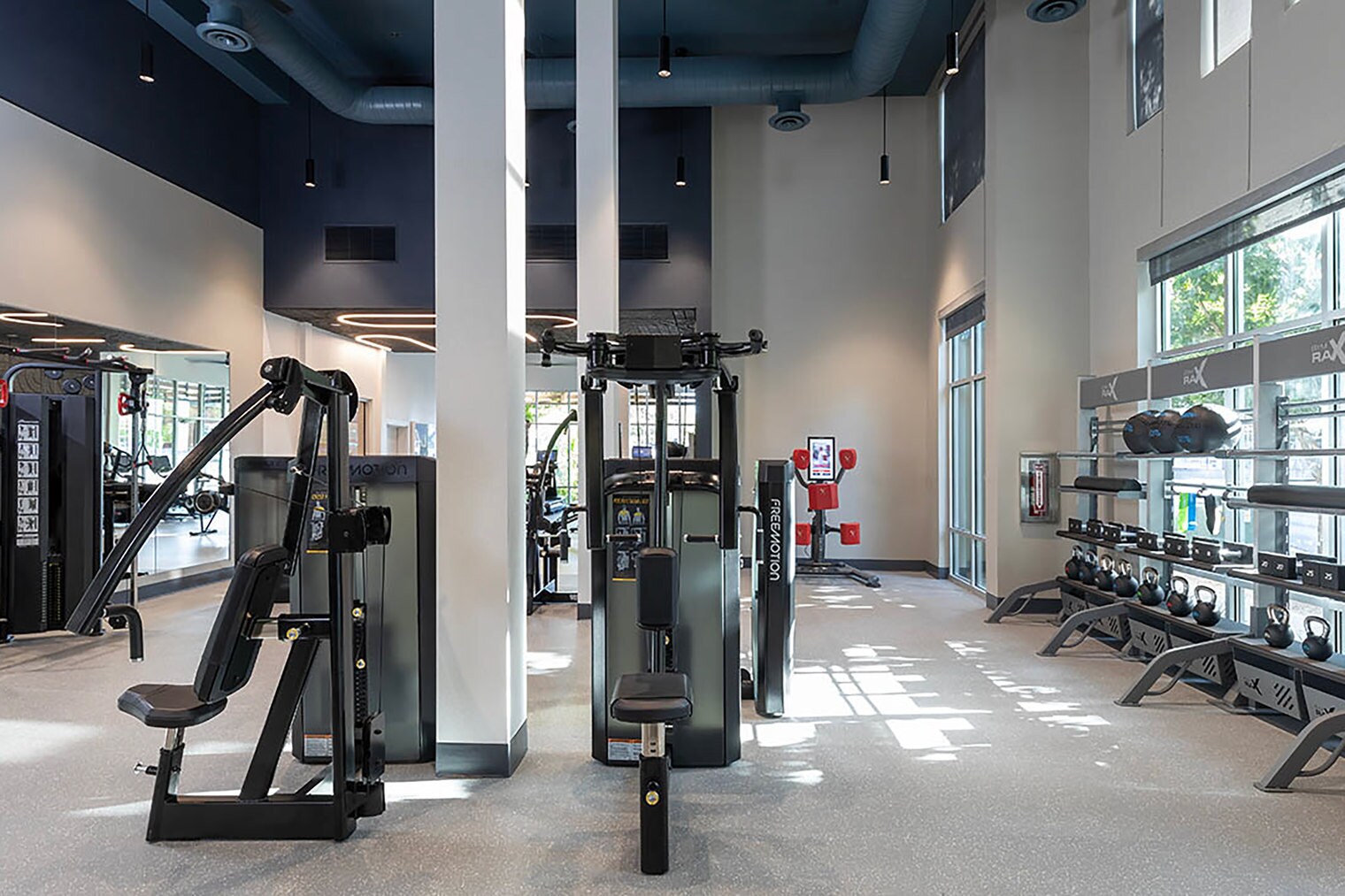 Building Photo - 3210 Esperanza Crossing