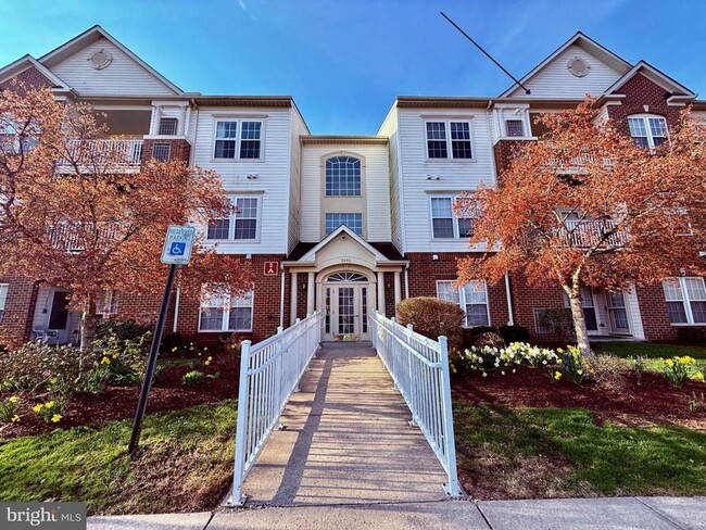 Building Photo - Stunning 2-Bed, 2-Bath Condo in Salisbury