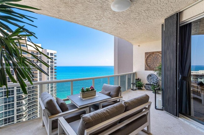 Building Photo - 3100 N Ocean Blvd