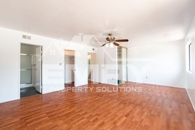 Building Photo - 9781 Karmont Ave