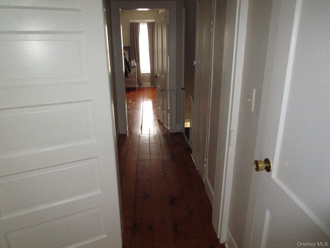 Building Photo - 114 NY-284