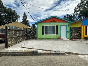 Building Photo - SAC T 1544