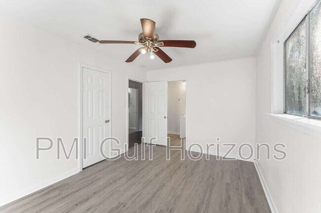 Building Photo - 620 Prichard Ave