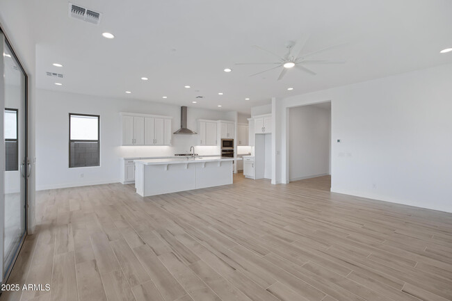 Building Photo - 3624 N 59th St