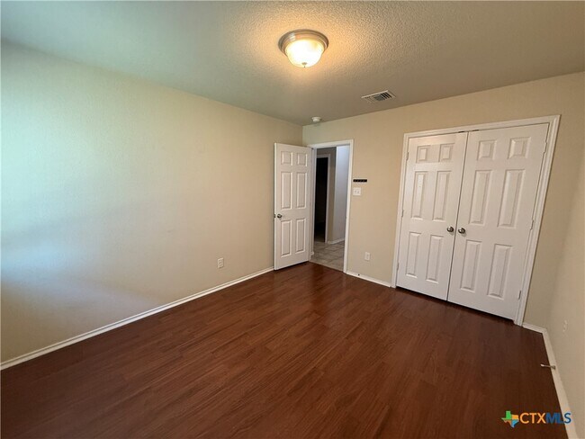 Building Photo - 1314 Briscoe Ct