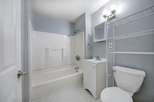 Primary Photo - 602 W 36th St