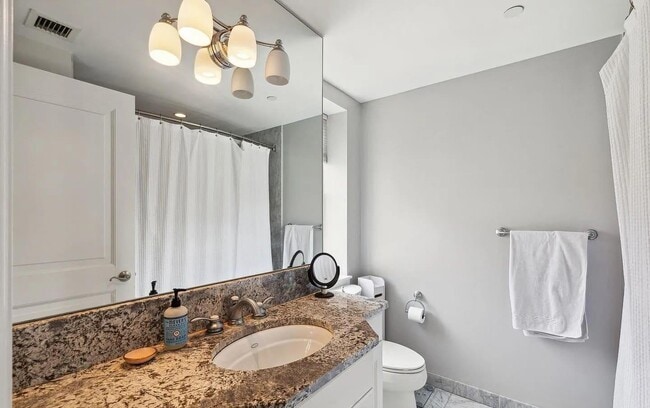 Building Photo - 1701 Locust St