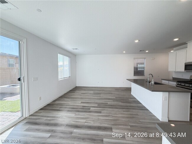 Building Photo - 8856 Flora Run Ave