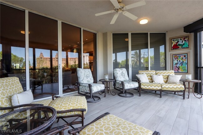 Building Photo - 8787 Bay Colony Dr