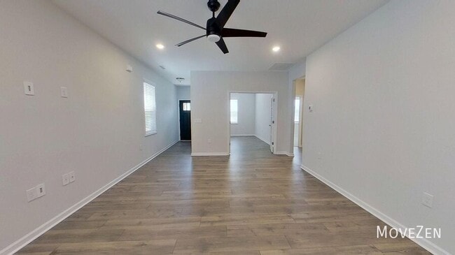 Building Photo - 553 Haywood Glen Dr