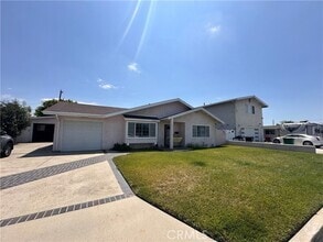 Building Photo - 14132 Roxanne Dr