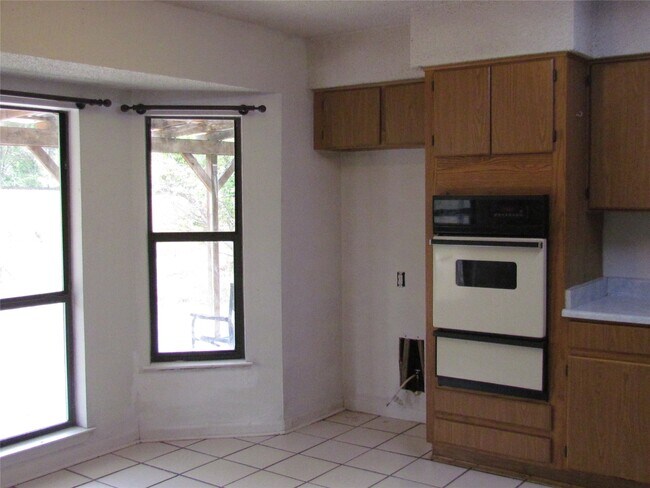 Building Photo - 108 Timber Ln