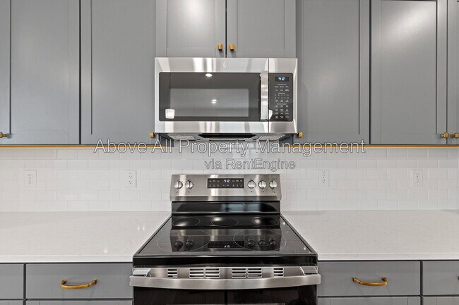 Building Photo - 204 White Oak Gdn Wy