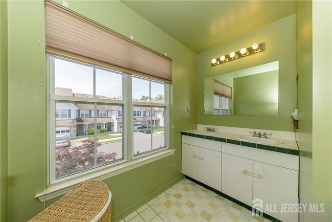 Building Photo - 93 Jill Ct