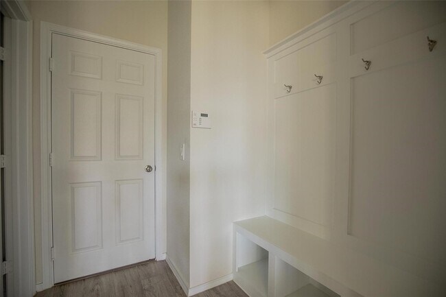 Building Photo - 10412 Marston Vineyard Dr