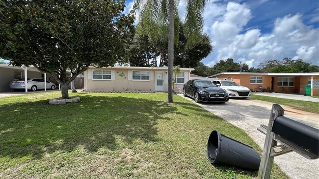 Building Photo - 9632 Groveland St