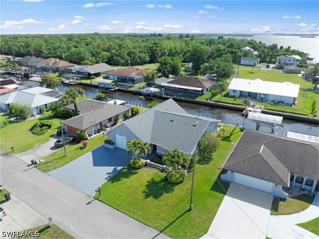 Building Photo - 7195 Reymoor Dr