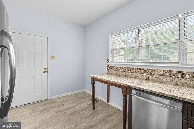 Building Photo - 8540 Harvest View Ct