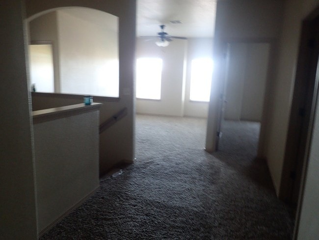 Building Photo - 13836 Hollywood Dr