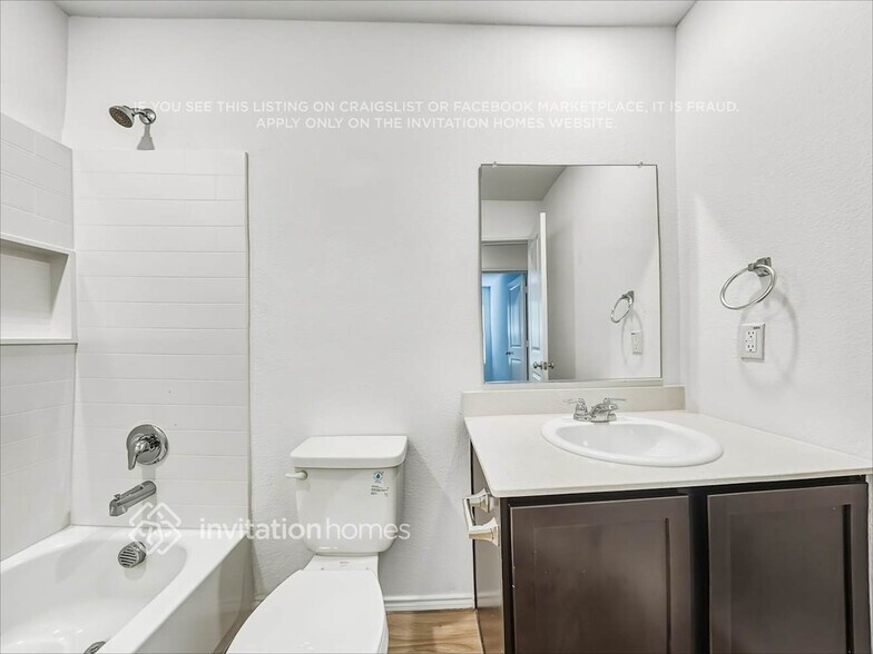 Building Photo - 3212 Crestone Dr