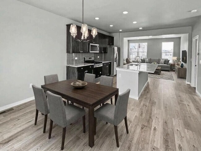 Building Photo - 8732 Wolf Valley Dr.