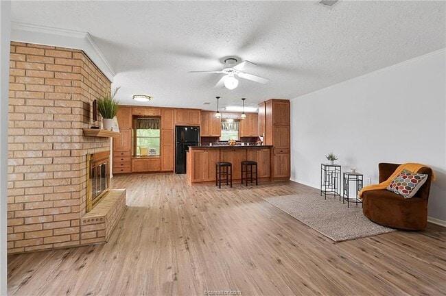 Building Photo - 1031 Rose Cir