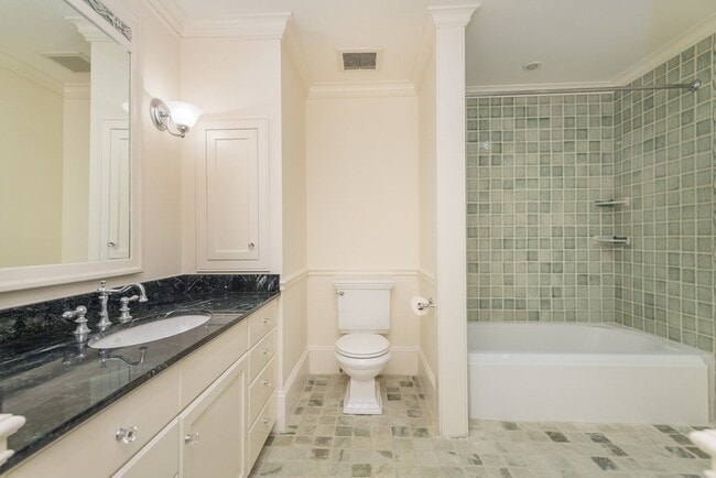 Building Photo - 64 Mt Vernon St