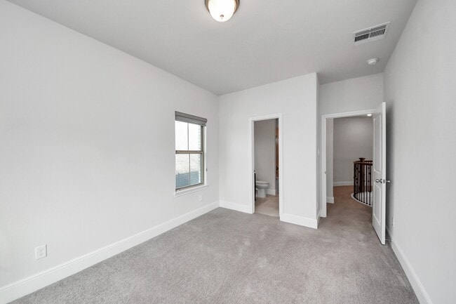 Building Photo - 1714 McCrae Hill Ct