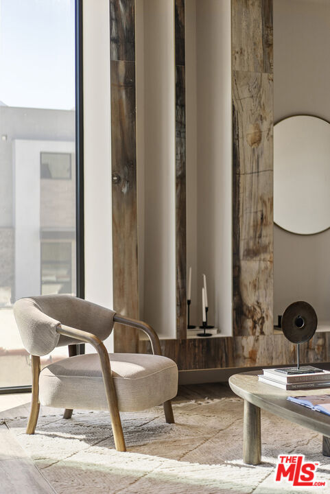 Building Photo - 1021 N Ogden Dr