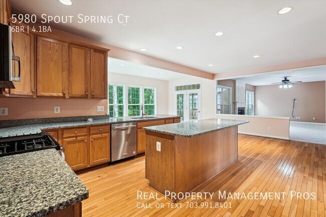 Building Photo - 5980 Spout Spring Ct