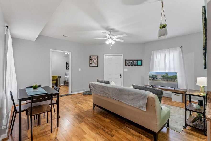 Building Photo - 915 Lafayette Blvd