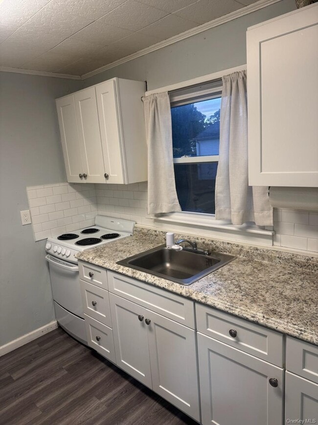 Building Photo - 114 Webster Ave