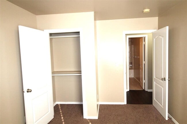 Building Photo - 4508 SE 77th St