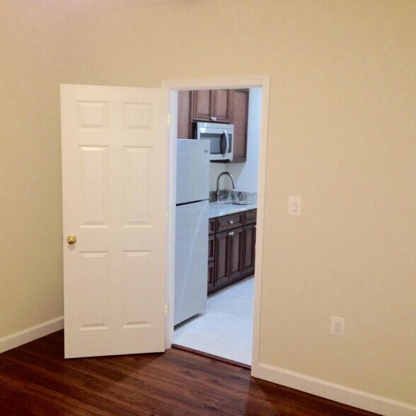 Building Photo - 20385 Dunkirk Sq