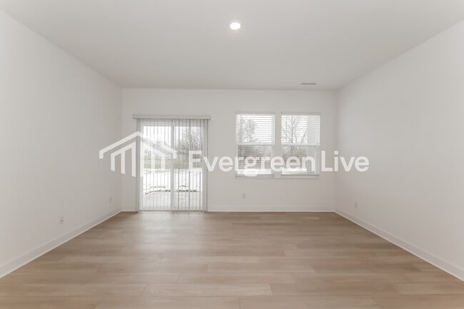 Building Photo - 3588 Copley Ct