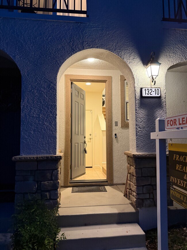 Primary Photo - 132 Selby Lane