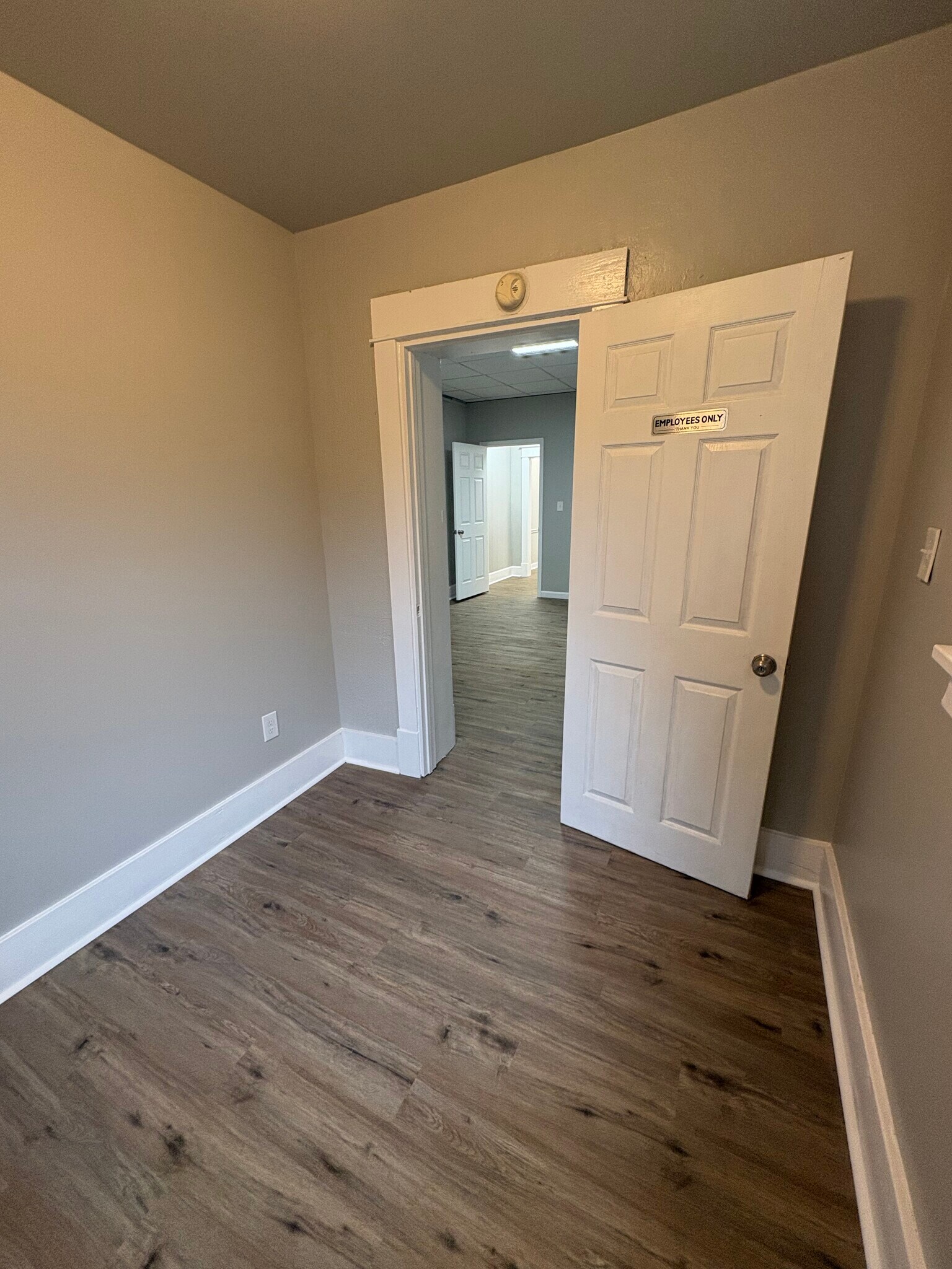 Bonus Room - 709 7th Ave