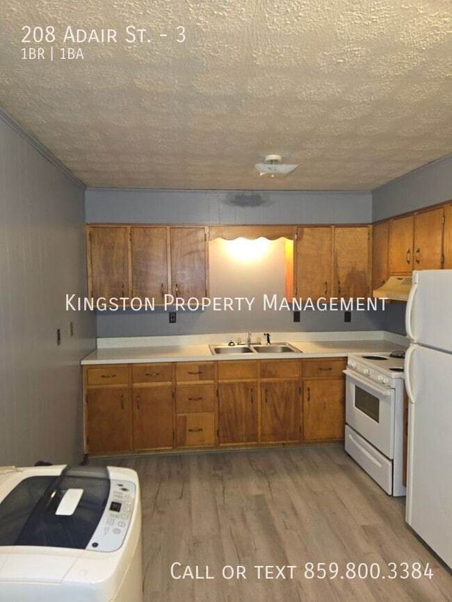 Building Photo - 208 E Adair St