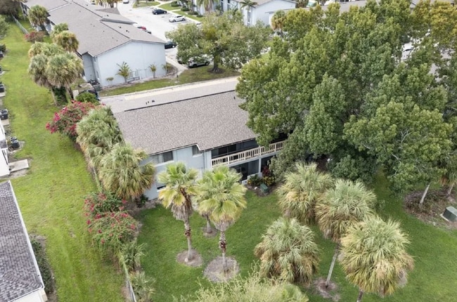 Building Photo - Spacious Renovated 3-Bedroom Condo with Balcony & Amenities – Prime Orlando Location